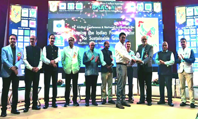 Vet Varsity Shines at National Poultry Symposium